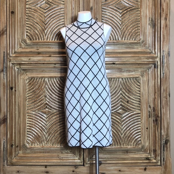 Romeo & Juliet Couture Dresses & Skirts - B2 Romeo & Juliet Grey Knit shift dress L